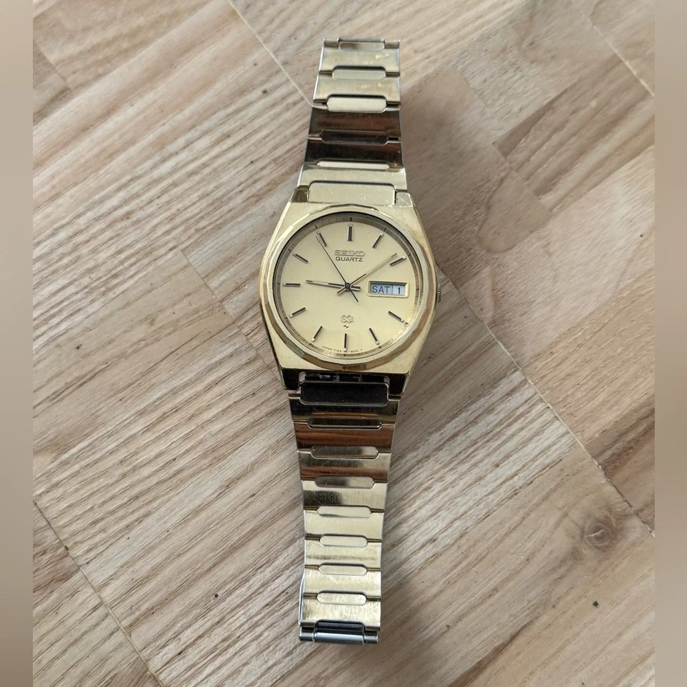 Seiko SQ Rare Vintage Men’s Watch Gold Dial Case Bracelet Hands New Crystal
